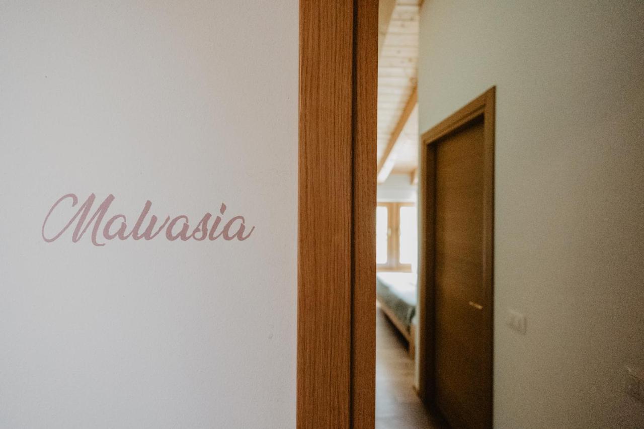 Cardo Boutique&Wine Resort Malchina Esterno foto
